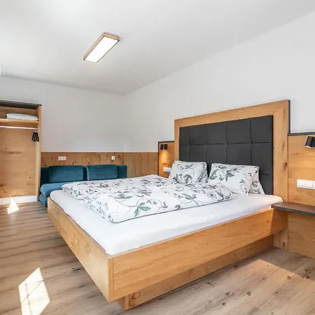 Haus Weissbacher شقة