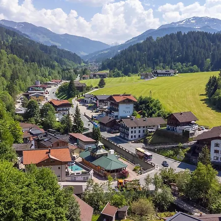 Haus Weissbacher شقة